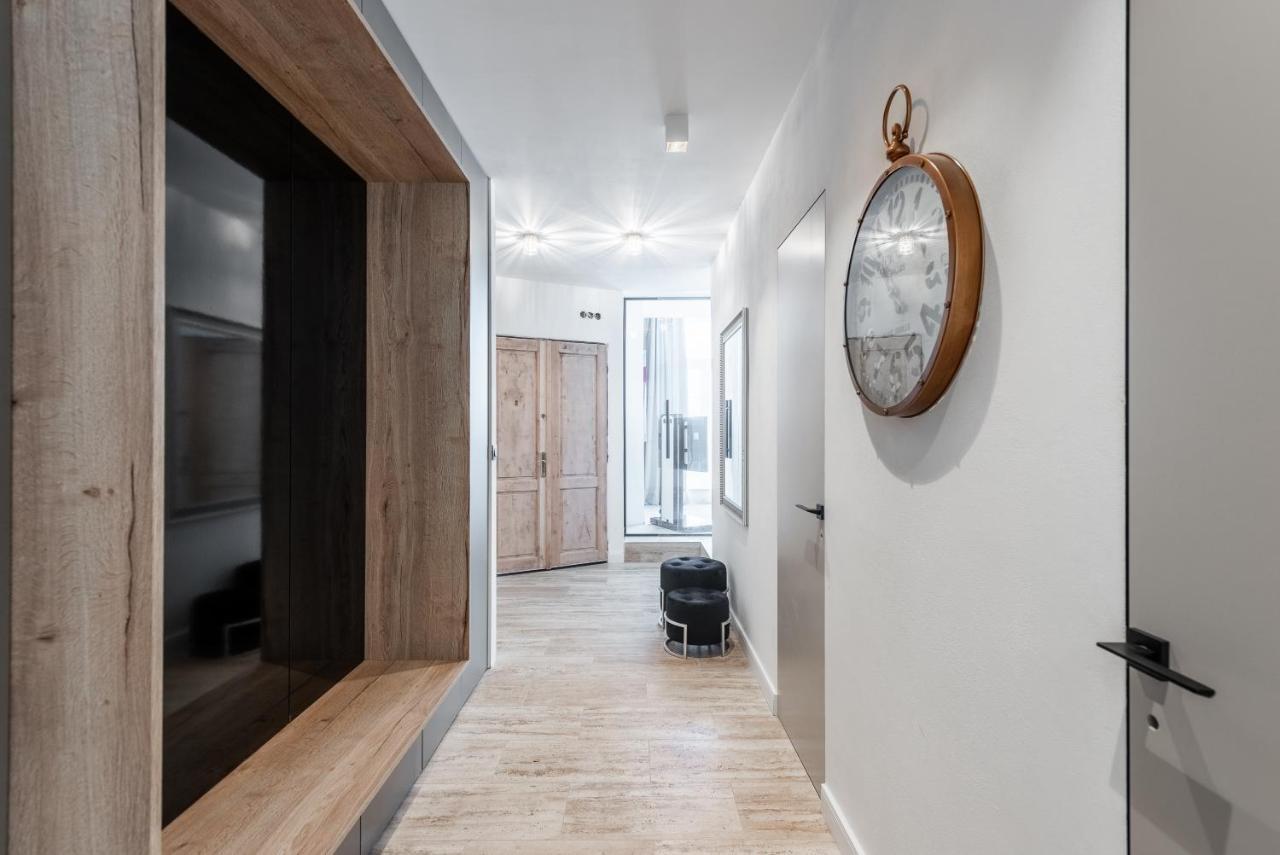 Luxury Apartment With A Balcony And A Terrace Praga Zewnętrze zdjęcie