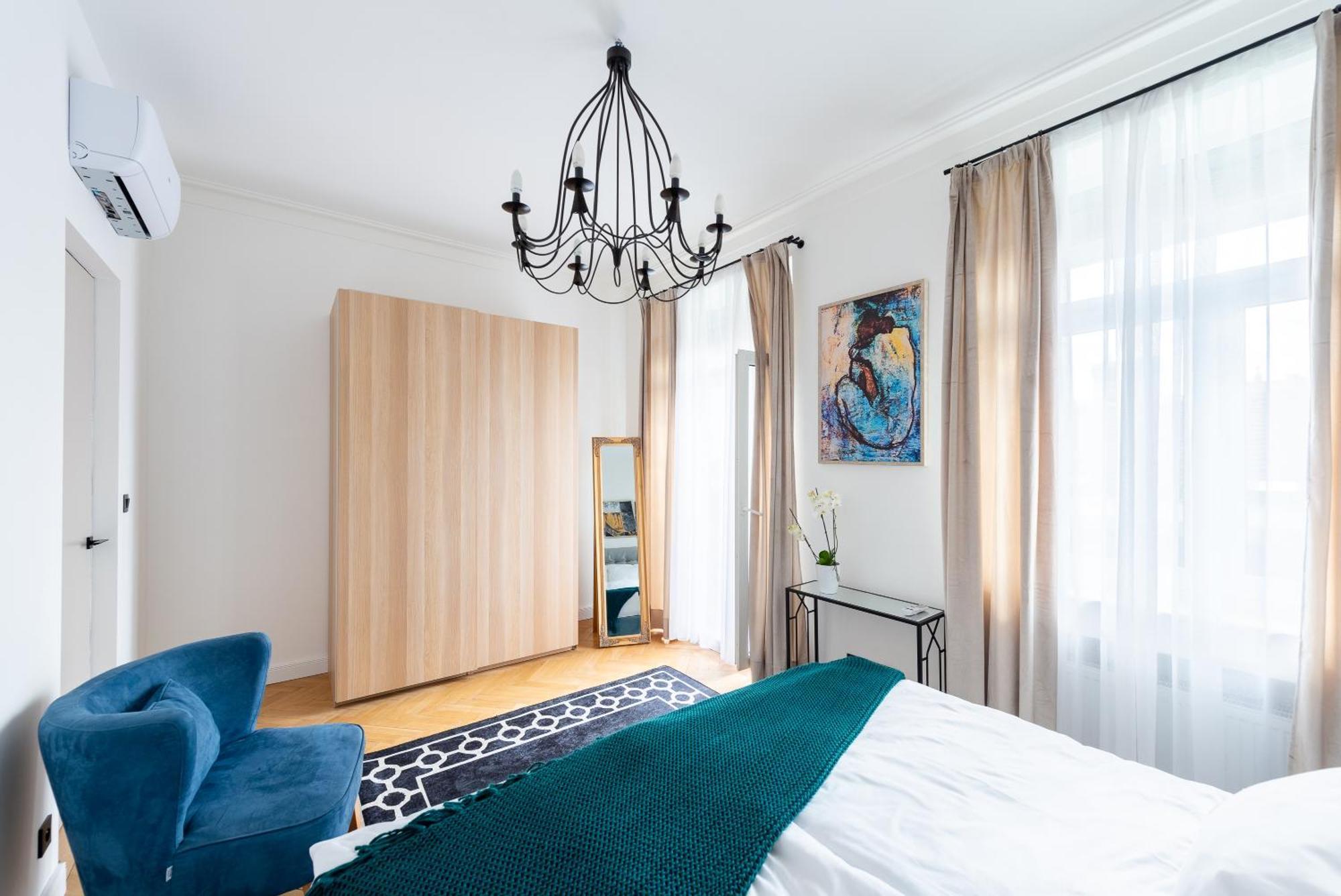 Luxury Apartment With A Balcony And A Terrace Praga Zewnętrze zdjęcie