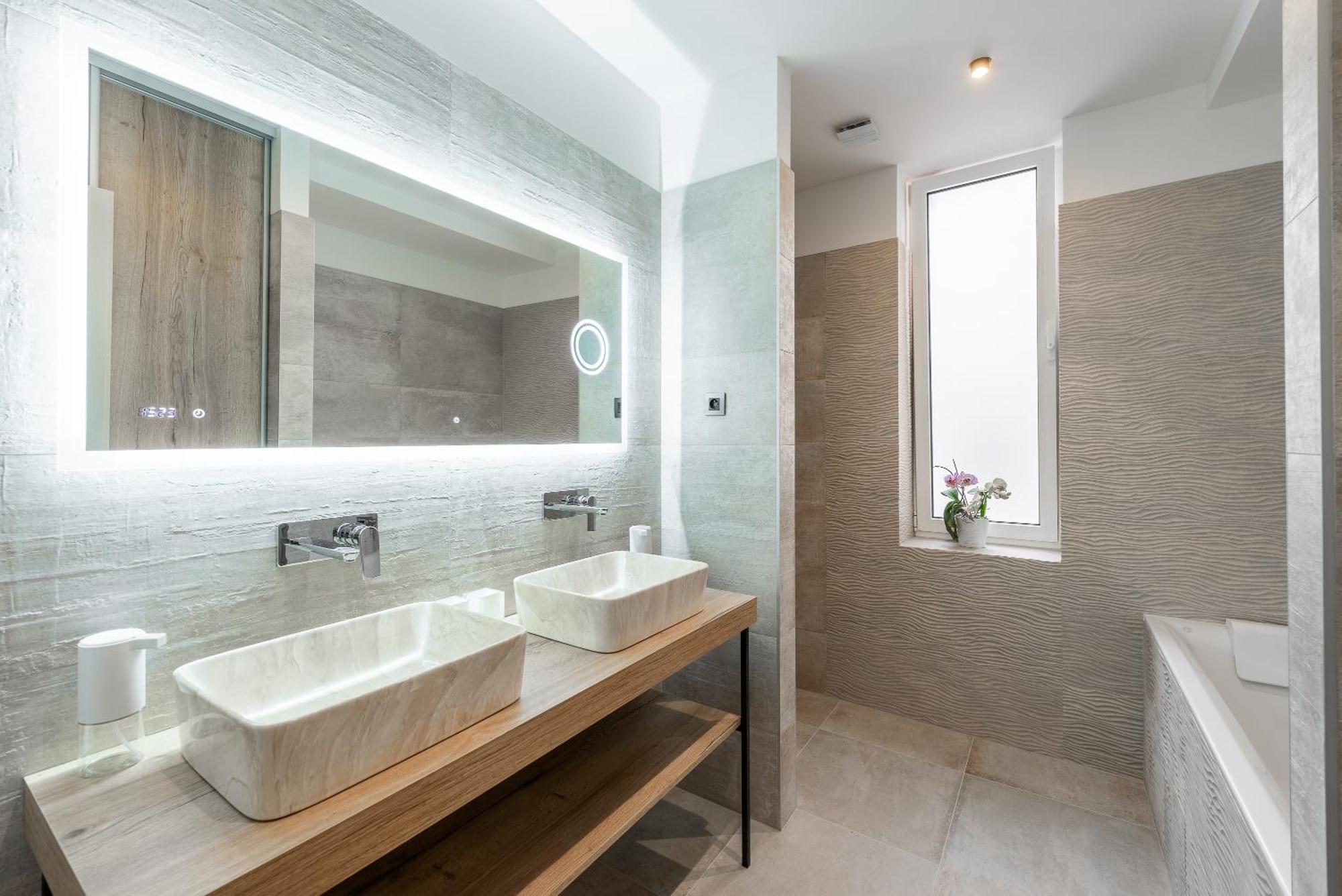 Luxury Apartment With A Balcony And A Terrace Praga Zewnętrze zdjęcie