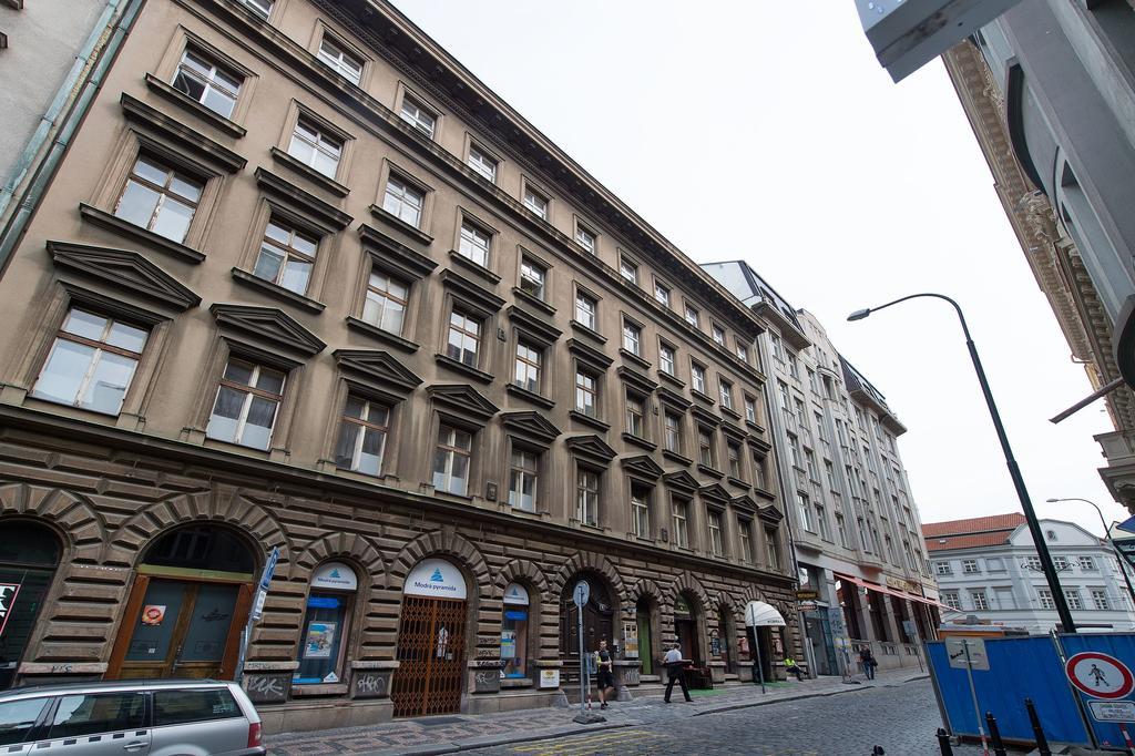 Luxury Apartment With A Balcony And A Terrace Praga Zewnętrze zdjęcie